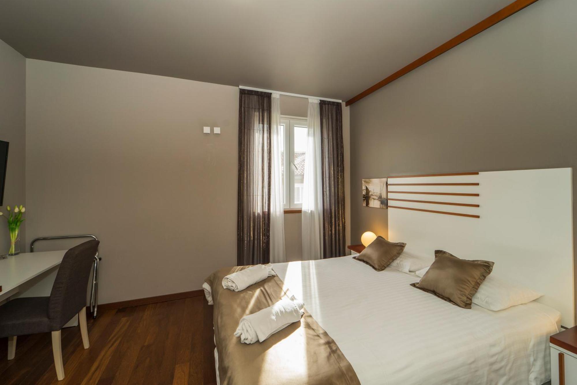 Luxury Rooms And Apartment Silente Bacvice Split Exterior foto
